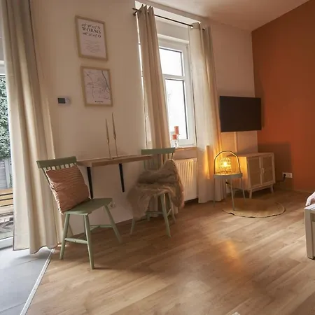 Coole Altbau-we 1-zkb Terrasse Zentrum شقة فورمز