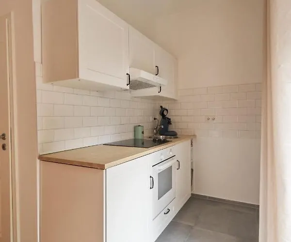 Appartement Coole Altbau-we 1-zkb Terrasse Zentrum