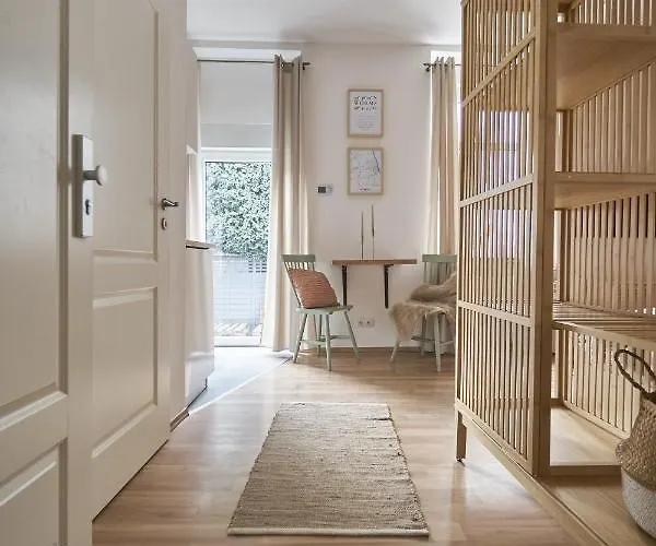 Appartement Coole Altbau-we 1-zkb Terrasse Zentrum *